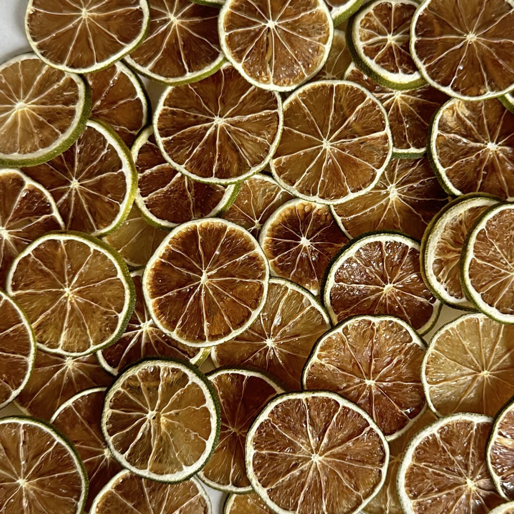 gedroogde limoen schijfjes