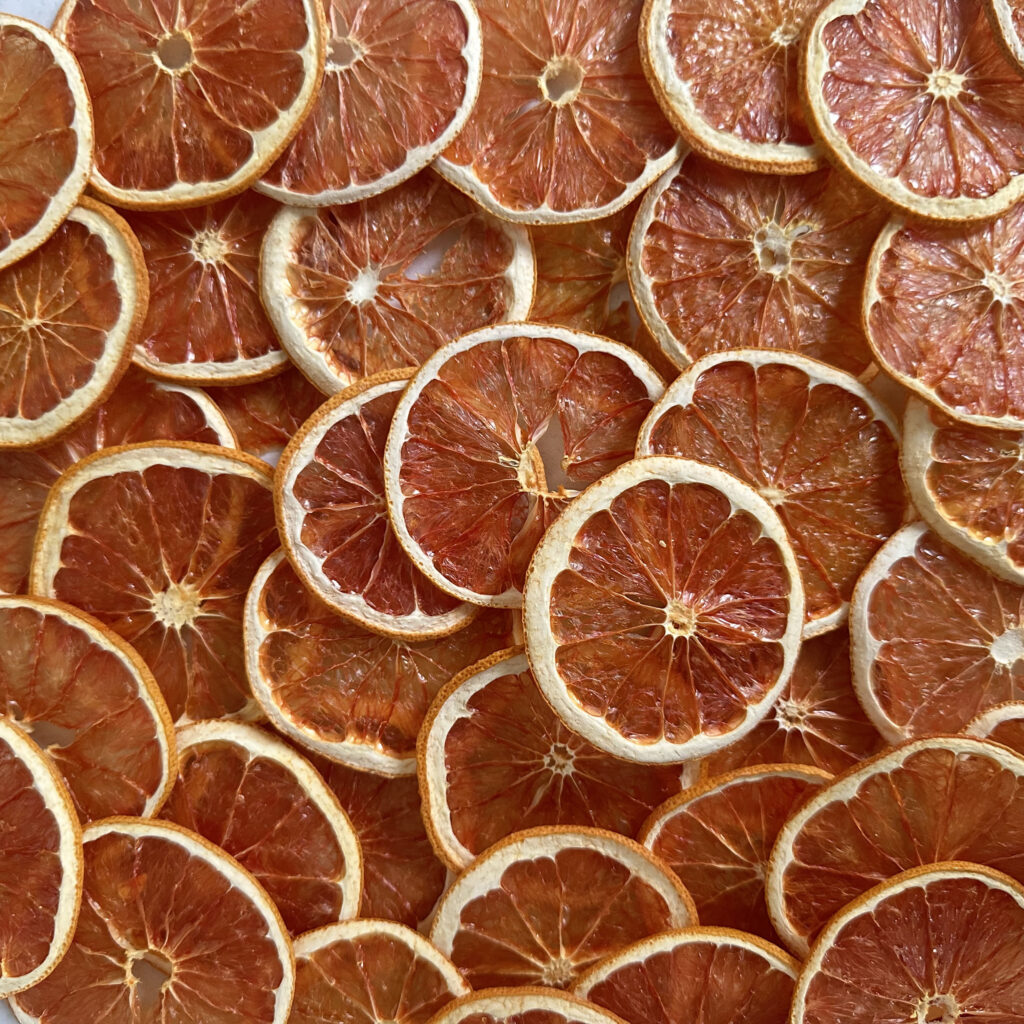 gedroogde pompelmoes schijfjes